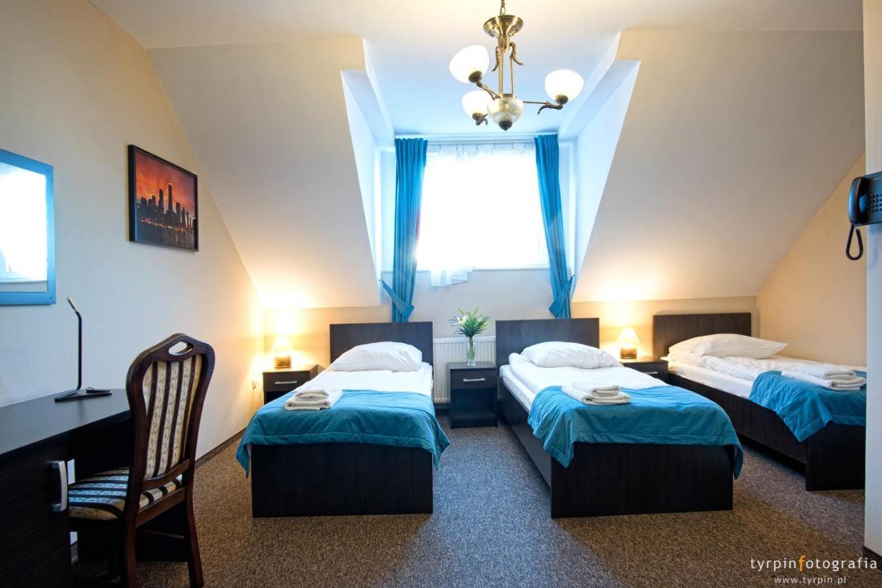 Hotel Millenium Gora Motyczna Экстерьер фото
